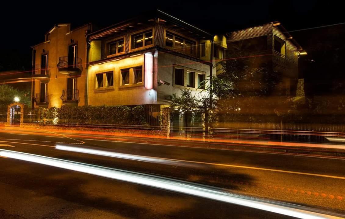 Hotel Vila Hayat Sarajevo Extérieur photo